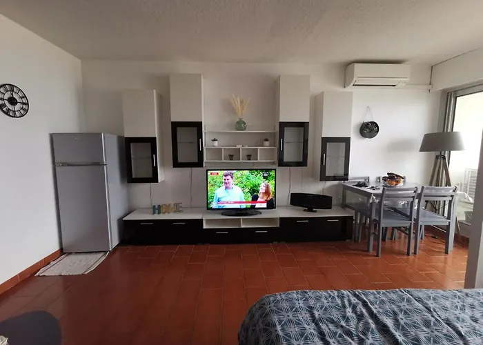 Cosy 4 Front De Appartement